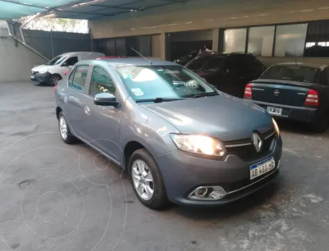 Renault Logan 1.6 Privilege usado (2017) color Gris Acero financiado en cuotas(anticipo $8.000.000 cuotas desde $500.000)