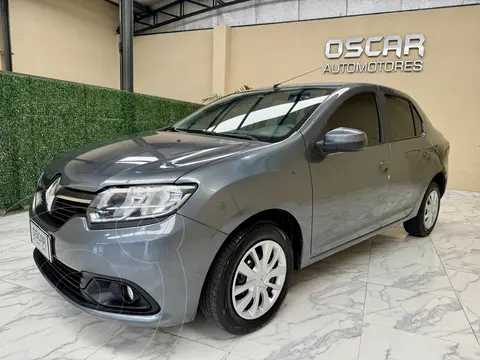 Renault Logan 1.6 Expression usado (2018) color Gris Acero precio $14.500.000