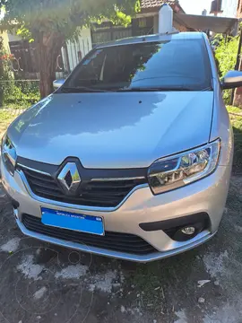 Renault Logan 1.6 Zen usado (2022) color Plata precio $20.000.000