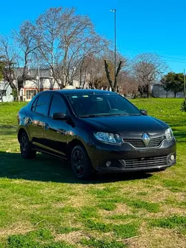 Renault Logan 1.6 Authentique usado (2015) color Negro precio $11.000.000