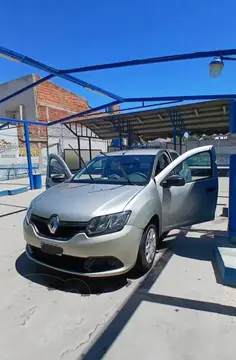 Renault Logan 1.6 Authentique Plus usado (2015) color Gris Acero precio $13.500.000