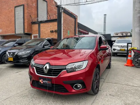 Renault Logan Life Plus usado (2022) color Rojo precio $47.000.000