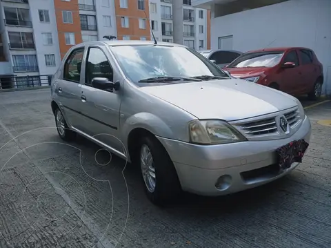 Renault Logan Dynamique usado (2008) color Gris precio $20.500.000