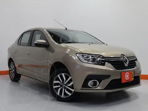 Renault Logan Intens usado (2023) color Beige financiado en cuotas(cuota inicial $5.800.000 cuotas desde $1.375.000)