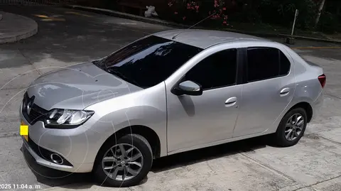 Renault Logan Privilege usado (2019) color Plata precio $39.000.000