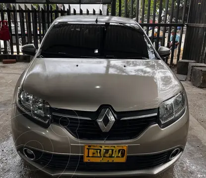 Renault Logan Privilege Aut usado (2017) color Gris precio $38.000.000