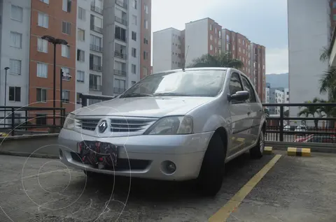 Renault Logan 1.6 Dynamique AA Mec 4P usado (2008) color Gris precio $20.500.000