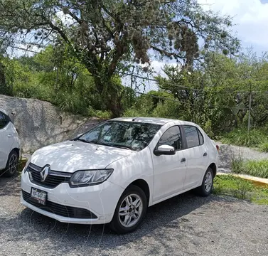 Renault Logan Expression Aut usado (2016) color Blanco precio $100,000