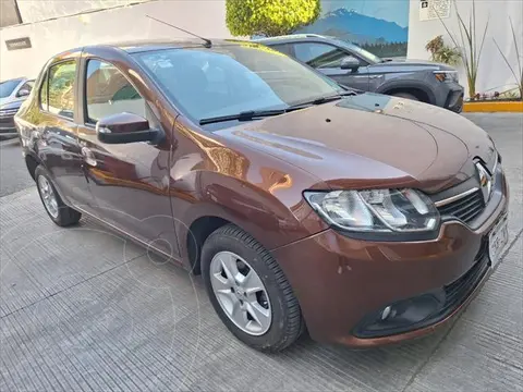 Renault Logan Dynamique usado (2015) color Ocre precio $136,000