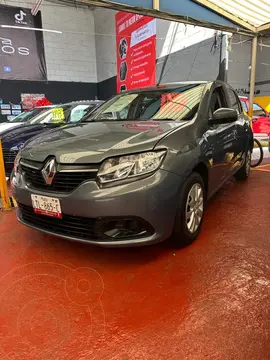 Renault Logan Dynamique usado (2015) color Gris precio $106,999