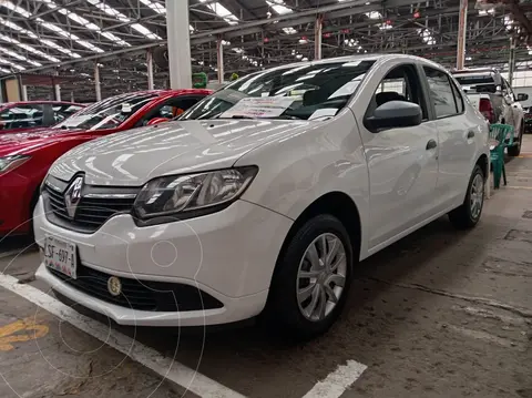 Renault Logan Zen usado (2017) color Blanco Glaciar financiado en mensualidades(enganche $32,000 mensualidades desde $3,400)