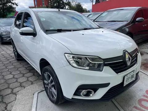 Renault Logan Intens Aut usado (2024) color Blanco precio $240,000