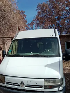 Renault Master Furgon Medio 2.5 TD Confort usado (2008) color Blanco precio $17.000.000