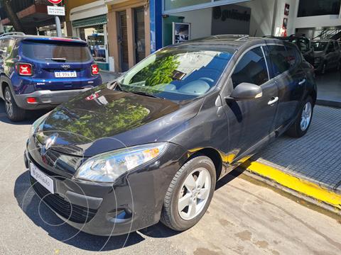 Renault Megane III 2.0 Luxe 6MT 6ABG ABS (143cv) Techo 5Ptas. usado (2012) color Negro precio $1.280.000