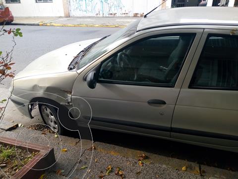 foto Renault Mégane Hatchback Bic 1.6 Expression usado (2006) color Verde precio $360.000