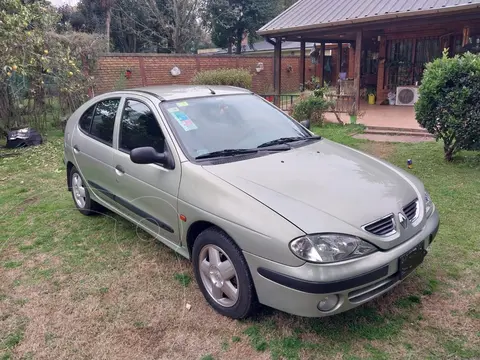 Renault Megane Tric RT Plus usado (2000) color Verde precio u$s4.800