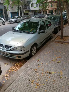 Renault Megane Tric 1.6 Pack Plus usado (2008) color Gris Plata  precio $8.400.000