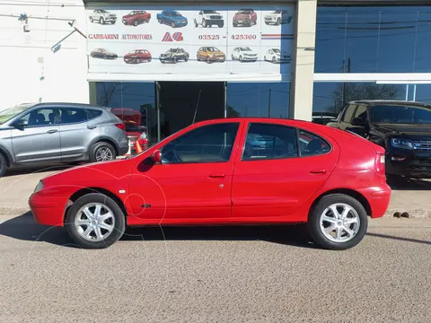 Renault Megane Tric 1.6 Pack usado (2006) color Rojo precio $7.000.000