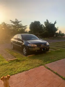 Renault Megane 2.0L 5P Authentique  Aut usado (2005) color Negro precio $60,000