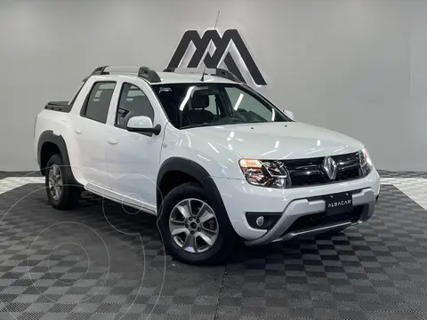Renault Oroch Outsider usado (2021) color Blanco precio $287,999