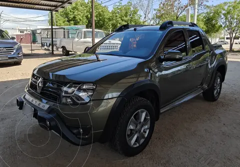 Renault Oroch Outsider usado (2019) color Verde Amazonia precio $240,000