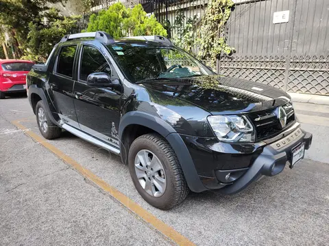 Renault Oroch Outsider usado (2020) color Negro precio $320,000