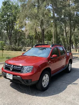 Renault Oroch Zen usado (2020) color Rojo Fuego precio $263,000