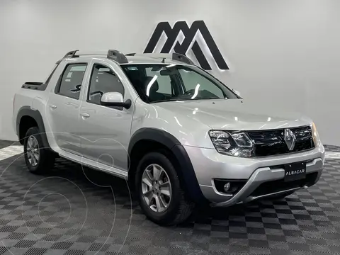 Renault Oroch Outsider usado (2021) color Gris precio $277,999