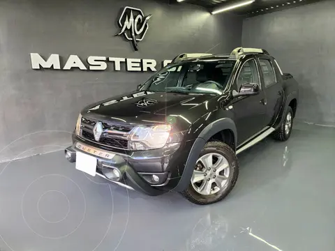 Renault Oroch Outsider usado (2021) color Negro precio $289,000