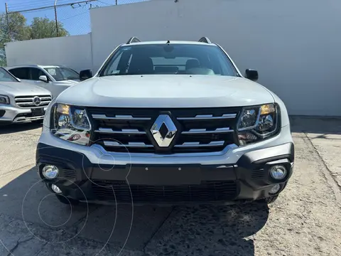 Renault Oroch Outsider Aut usado (2024) color Blanco Glaciar financiado en mensualidades(enganche $45,500 mensualidades desde $15,300)