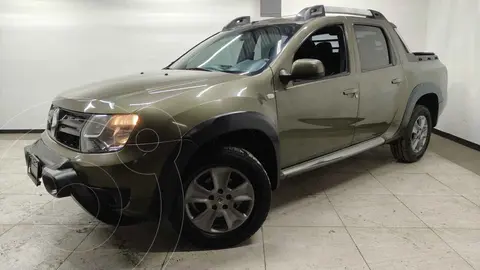 Renault Oroch Outsider usado (2020) color Verde precio $300,000