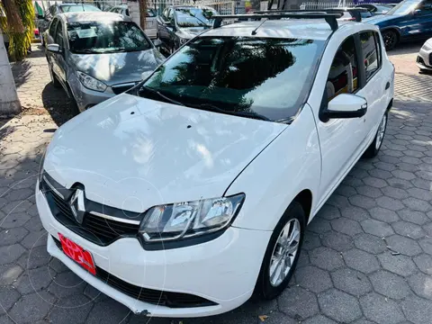 Renault Sandero R.S. Expression usado (2017) color Blanco precio $109,000