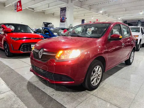 Renault Sandero R.S. Expression usado (2017) color Rojo financiado en mensualidades(enganche $40,875 mensualidades desde $3,127)