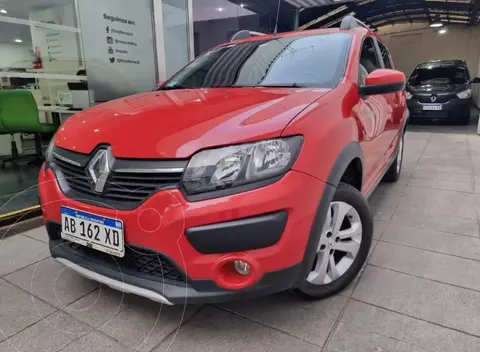 Renault Sandero Stepway 1.6 Dynamique usado (2017) color Rojo Vivo precio $14.700.000