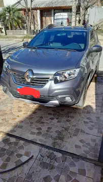 Renault Sandero Stepway 1.6 Confort usado (2023) color Gris precio $22.500.000