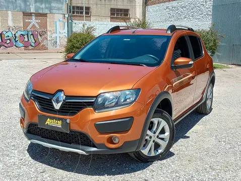 Renault Sandero Stepway 1.6 Privilege usado (2019) color Rojo Vivo financiado en cuotas(anticipo $2.200.000)
