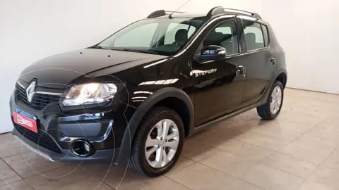 Renault Sandero Stepway 1.6 Privilege usado (2017) color Negro Nacre financiado en cuotas(anticipo $6.700.000 cuotas desde $209.375)