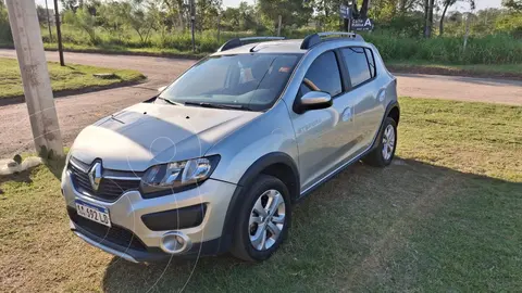 Renault Sandero Stepway 1.6 Confort usado (2016) color Gris Estrella precio $14.000.000