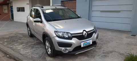 Renault Sandero Stepway 1.6 Privilege usado (2017) color Gris precio $14.000.000