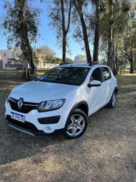 Renault Sandero Stepway 1.6 Expression usado (2019) color Blanco precio $16.300.000