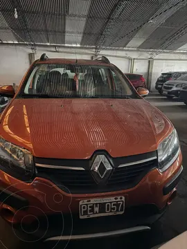 Renault Sandero Stepway 1.6 Privilege usado (2015) color Naranja precio $15.000.000