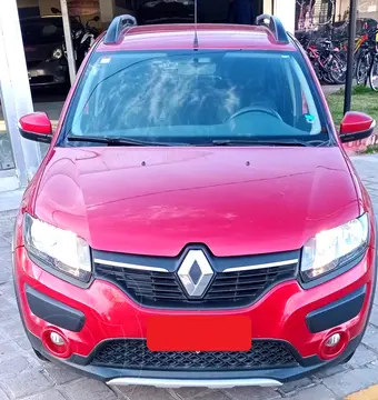 Renault Sandero Stepway 1.6 Privilege usado (2015) color Rojo Fuego precio $12.250.000