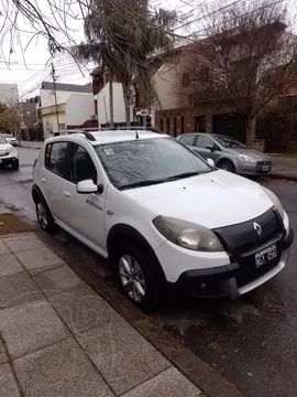 Renault Sandero Stepway 1.6 Privilege NAV usado (2013) color Blanco precio $10.279.000