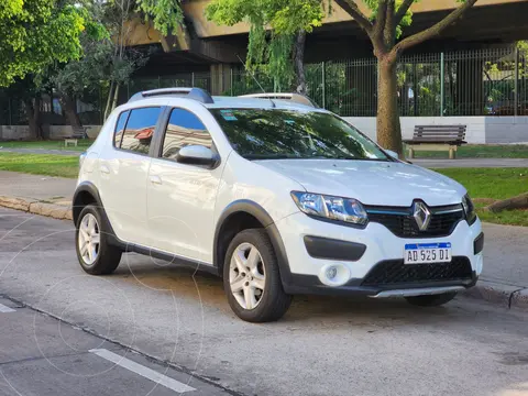 foto Renault Sandero Stepway 1.6 Expression usado (2019) color Blanco precio $3.700.000