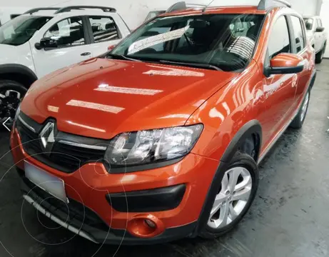 Renault Sandero Stepway 1.6 Privilege usado (2018) color Naranja precio $14.800.000