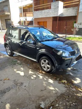 Renault Sandero Stepway 1.6 Confort usado (2010) color Negro precio $9.800.000