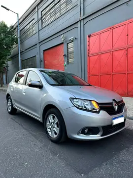 Renault Sandero 1.6 Privilege Pack usado (2016) color Gris Estrella precio u$s9.800