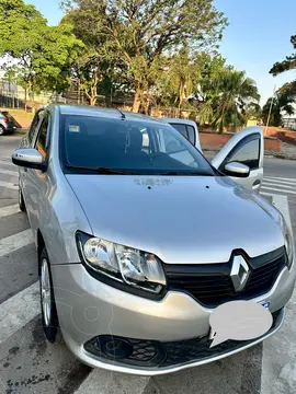 Renault Sandero 1.6 Authentique usado (2017) color Gris precio $11.000.000