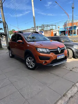 Renault Sandero 1.6 Privilege usado (2019) color Naranja precio $15.000.000