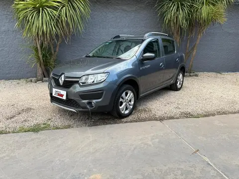 Renault Sandero SANDERO STEPWAY II 1.6 DYNAMIQUE usado (2017) color Gris precio $16.800.000